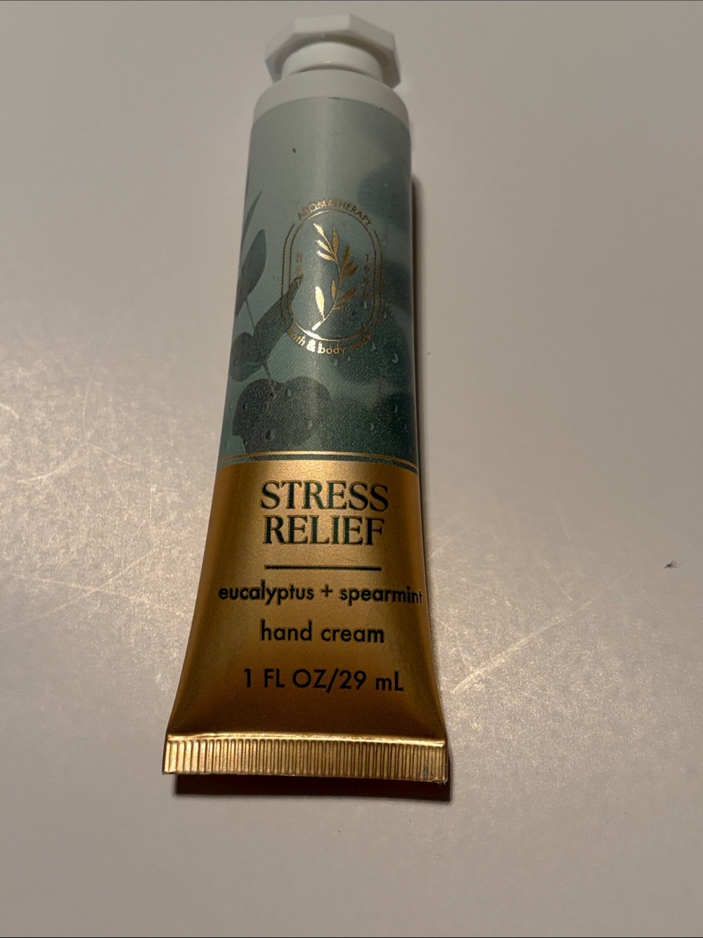 Bath and Body Works Stress Relief Eucalyptus + Spearmint Hand Cream - 1 Fl. Oz.